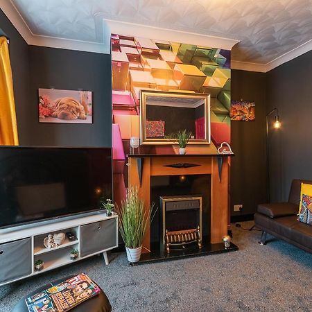 J'S Home Away From Home Fresh 2 Bedroom Garden Parking Kingston upon Hull Esterno foto