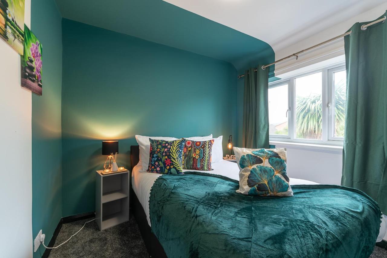 J'S Home Away From Home Fresh 2 Bedroom Garden Parking Kingston upon Hull Esterno foto