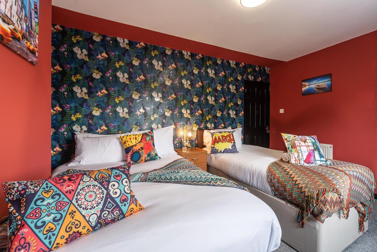 J'S Home Away From Home Fresh 2 Bedroom Garden Parking Kingston upon Hull Esterno foto